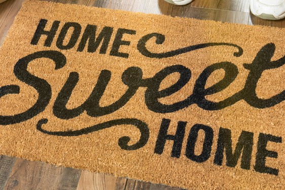 Keep your move stress-free with these senior moving tips.